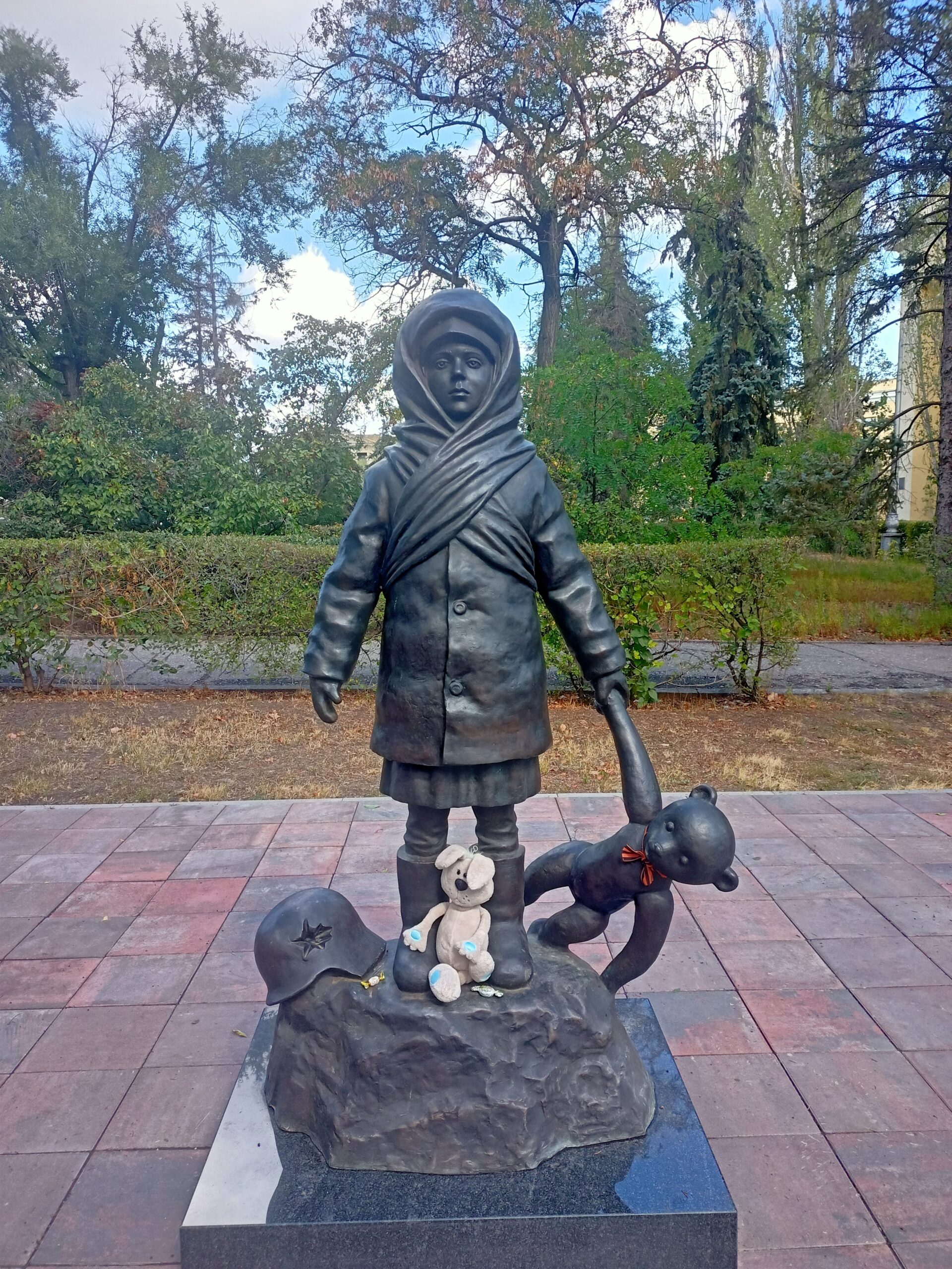 Памятник детям военного Сталинграда
